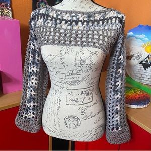 Women's long sleeve crop crochet pullover